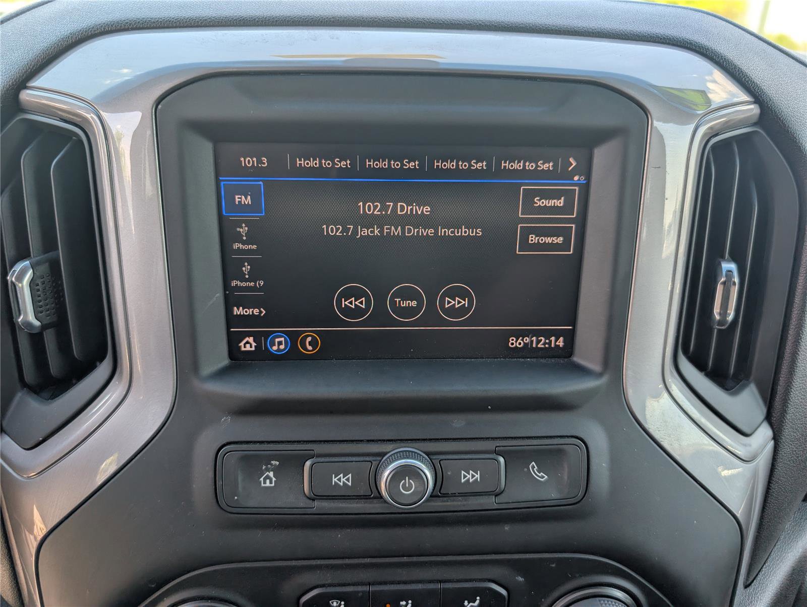 Used 2022 Chevrolet Silverado 2500 Custom w/ Custom Convenience Package AWD/4WD image 23