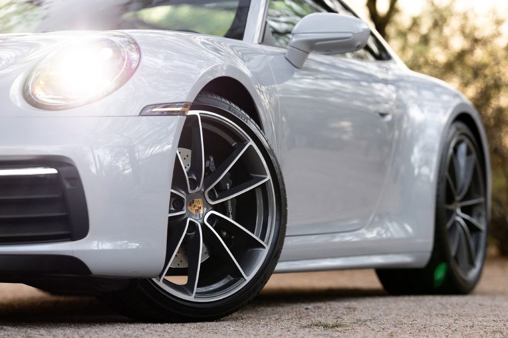 Used 2024 Porsche 911 Carrera 4S w/ Sport Package image 10