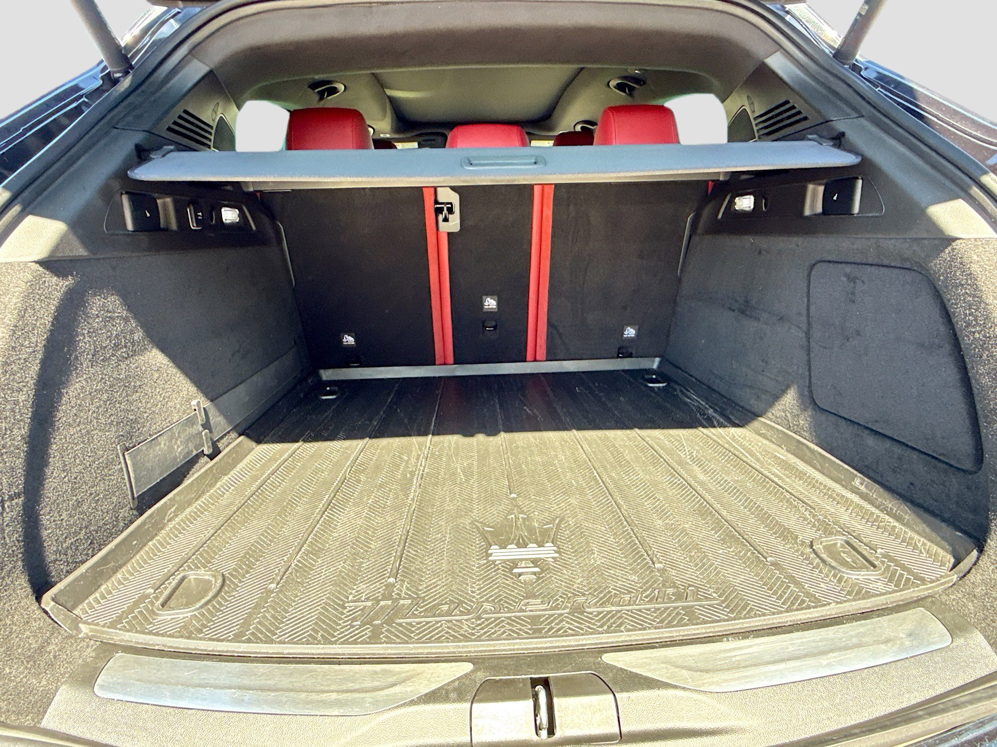 Used 2023 Maserati Grecale Modena image 12