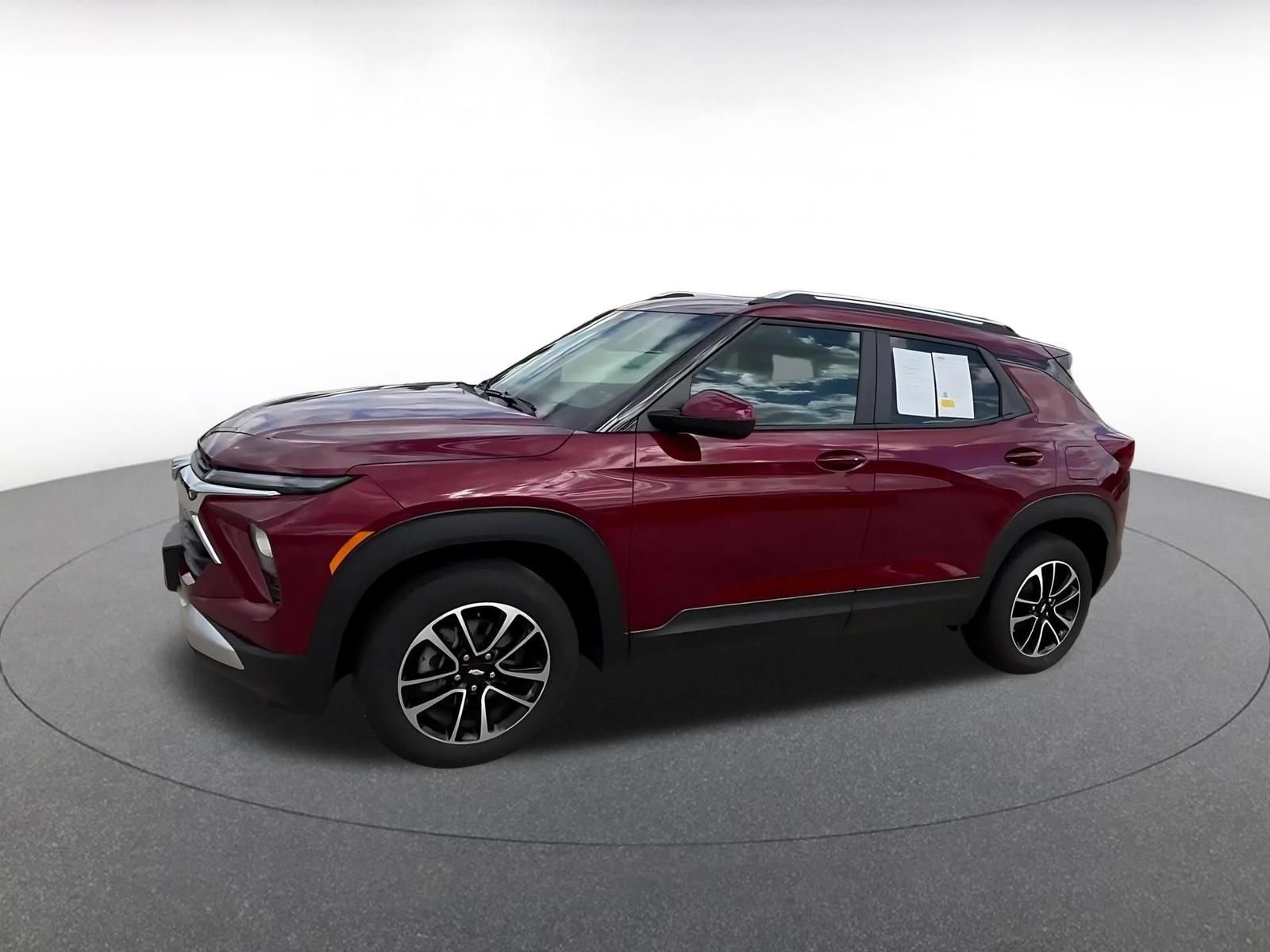 Used 2024 Chevrolet TrailBlazer LT w/ Driver Confidence Package AWD/4WD image 7