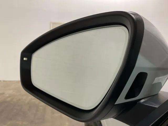 Used 2024 Audi Q4 e-tron Prestige image 93