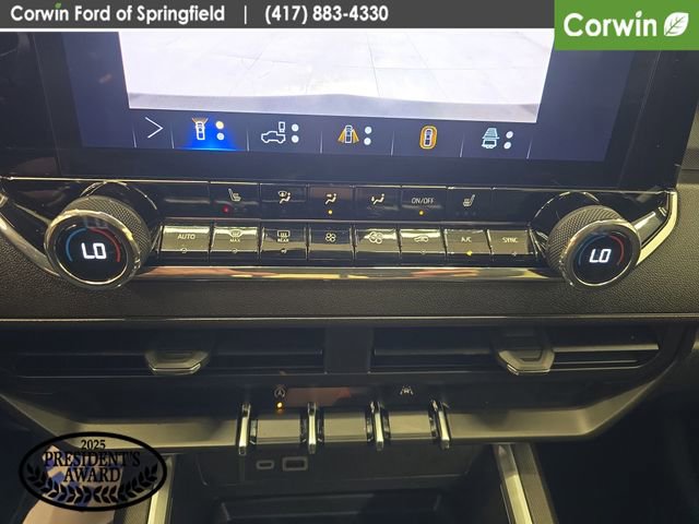 Used 2025 Chevrolet Colorado Trail Boss AWD/4WD image 27