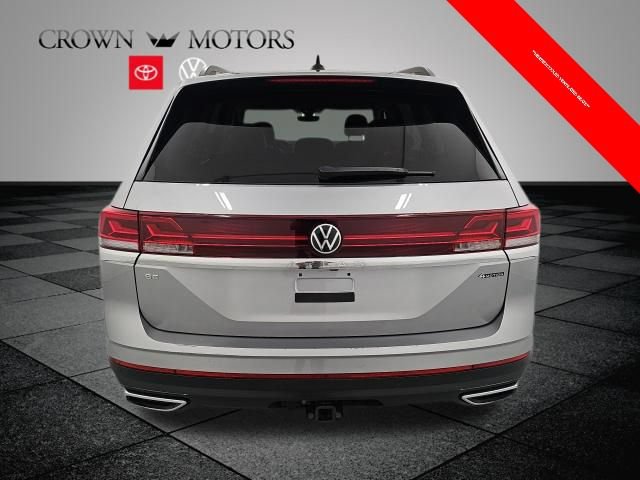Used 2025 Volkswagen Atlas SE AWD/4WD image 5