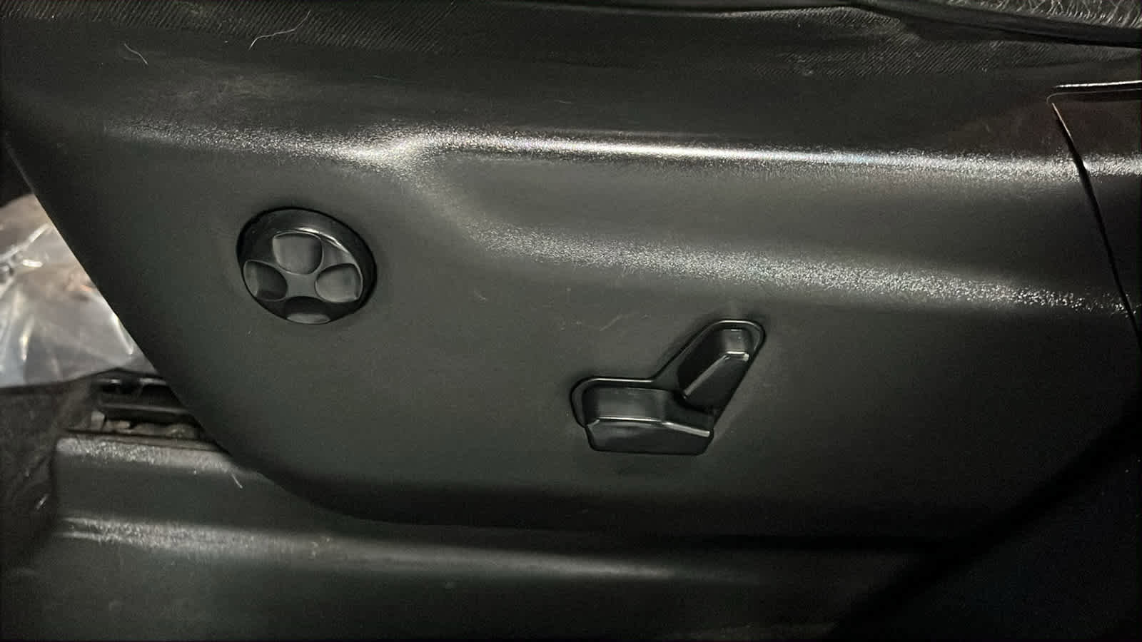 Used 2016 Jeep Grand Cherokee Overland AWD/4WD image 22