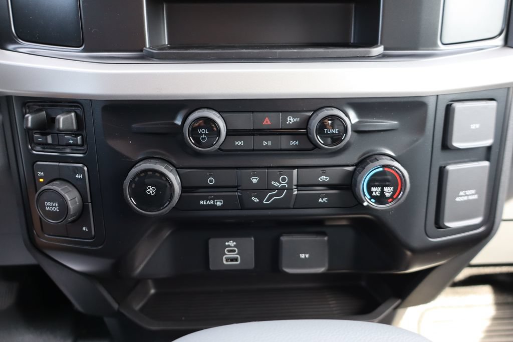 New 2027 Ford F350 XL w/ XL Chrome Package AWD/4WD image 8