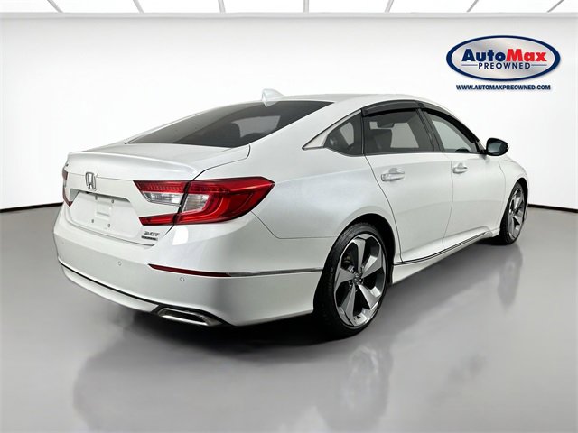 Used 2019 Honda Accord Touring image 2