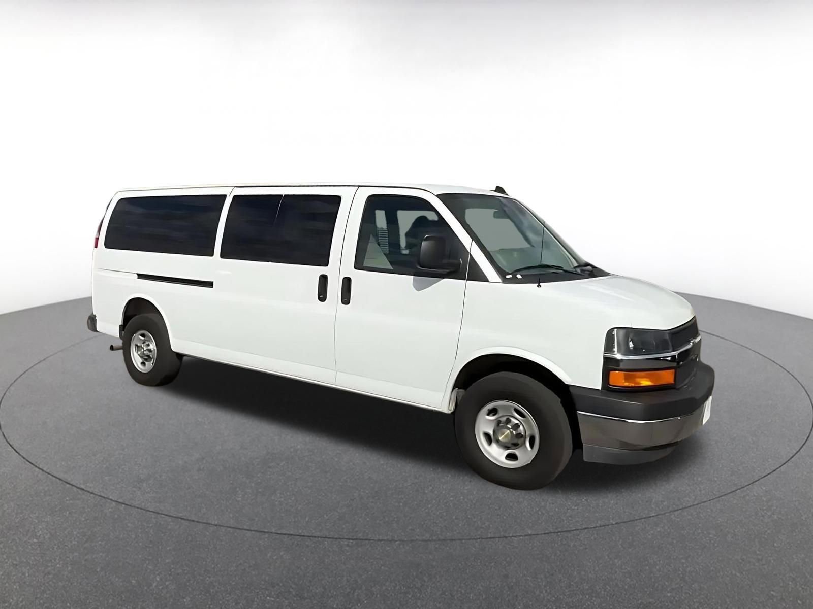 Used 2025 Chevrolet Express 3500 LT w/ LT Preferred Equipment Group image 2