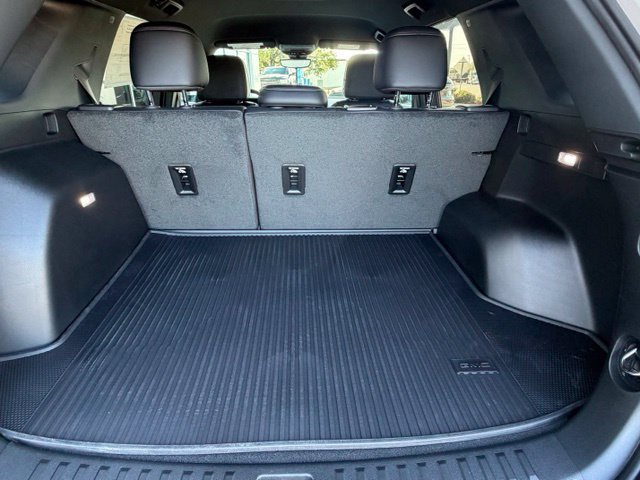 New 2027 GMC Terrain Elevation w/ Elevation Premium Package FWD image 24