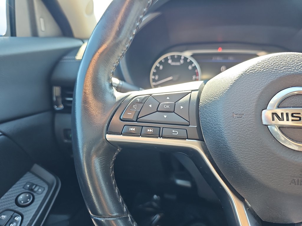 Used 2020 Nissan Sentra SV FWD image 17