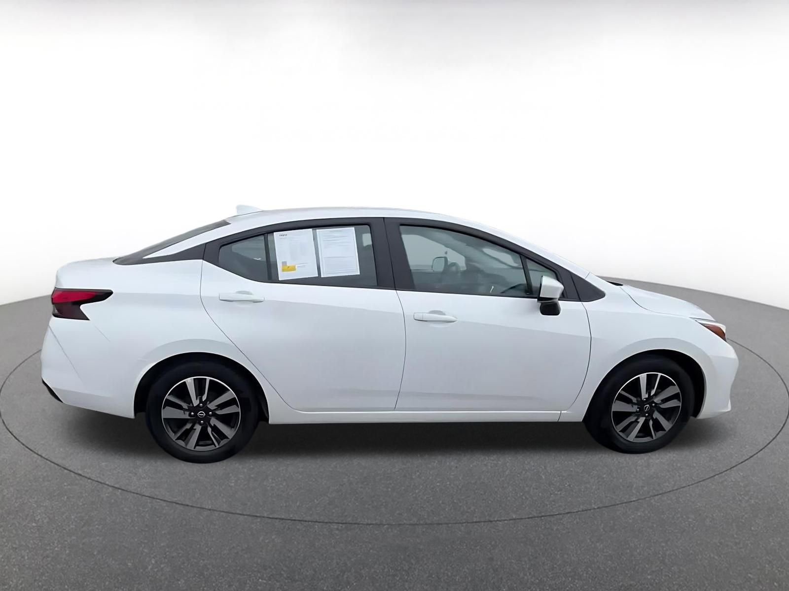 Used 2025 Nissan Versa SV FWD image 16