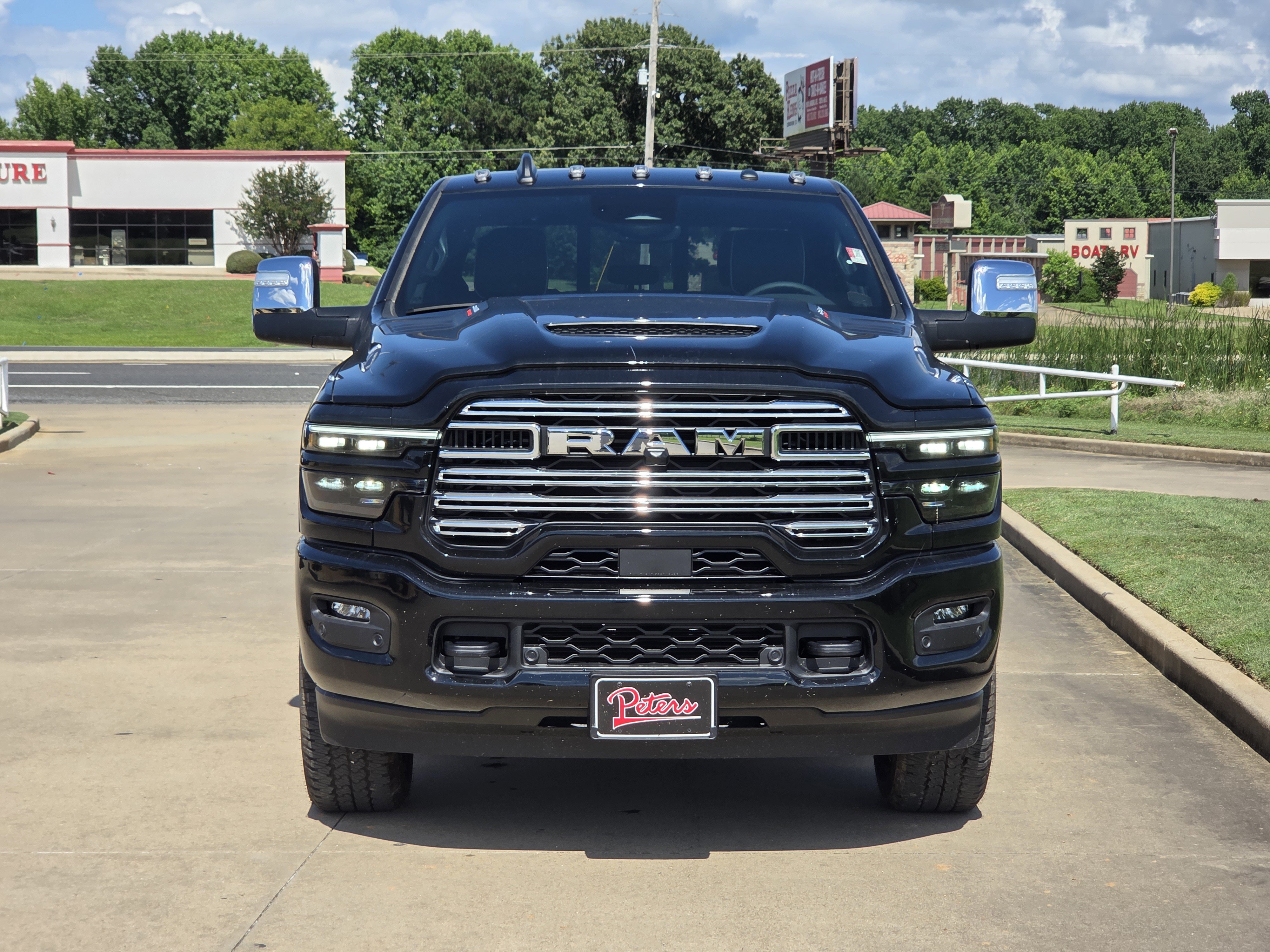 New 2026 RAM 2500 Laramie w/ Sport Appearance Package AWD/4WD image 2