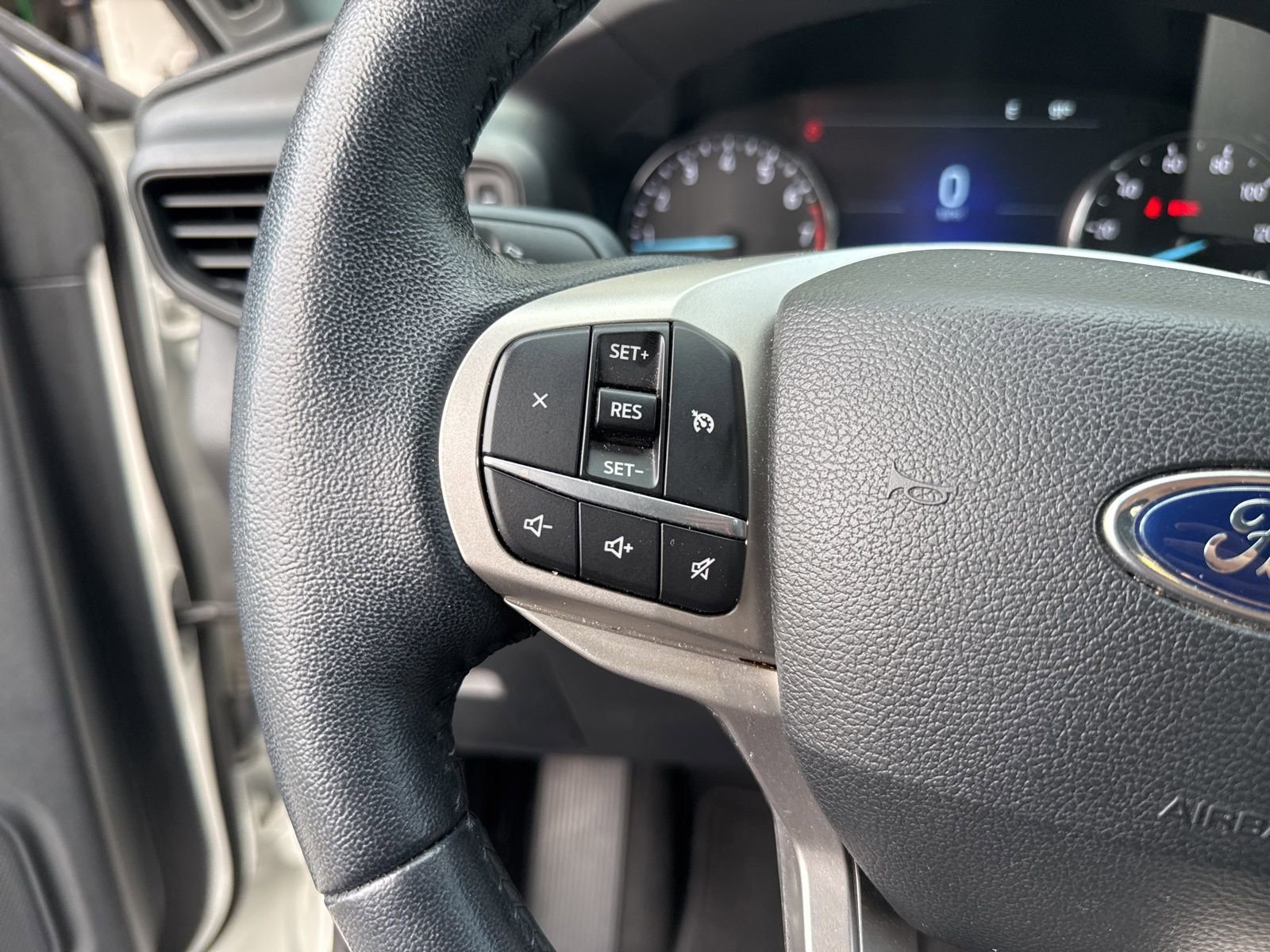 Used 2022 Ford Explorer XLT w/ Class IV Trailer Tow Package image 24