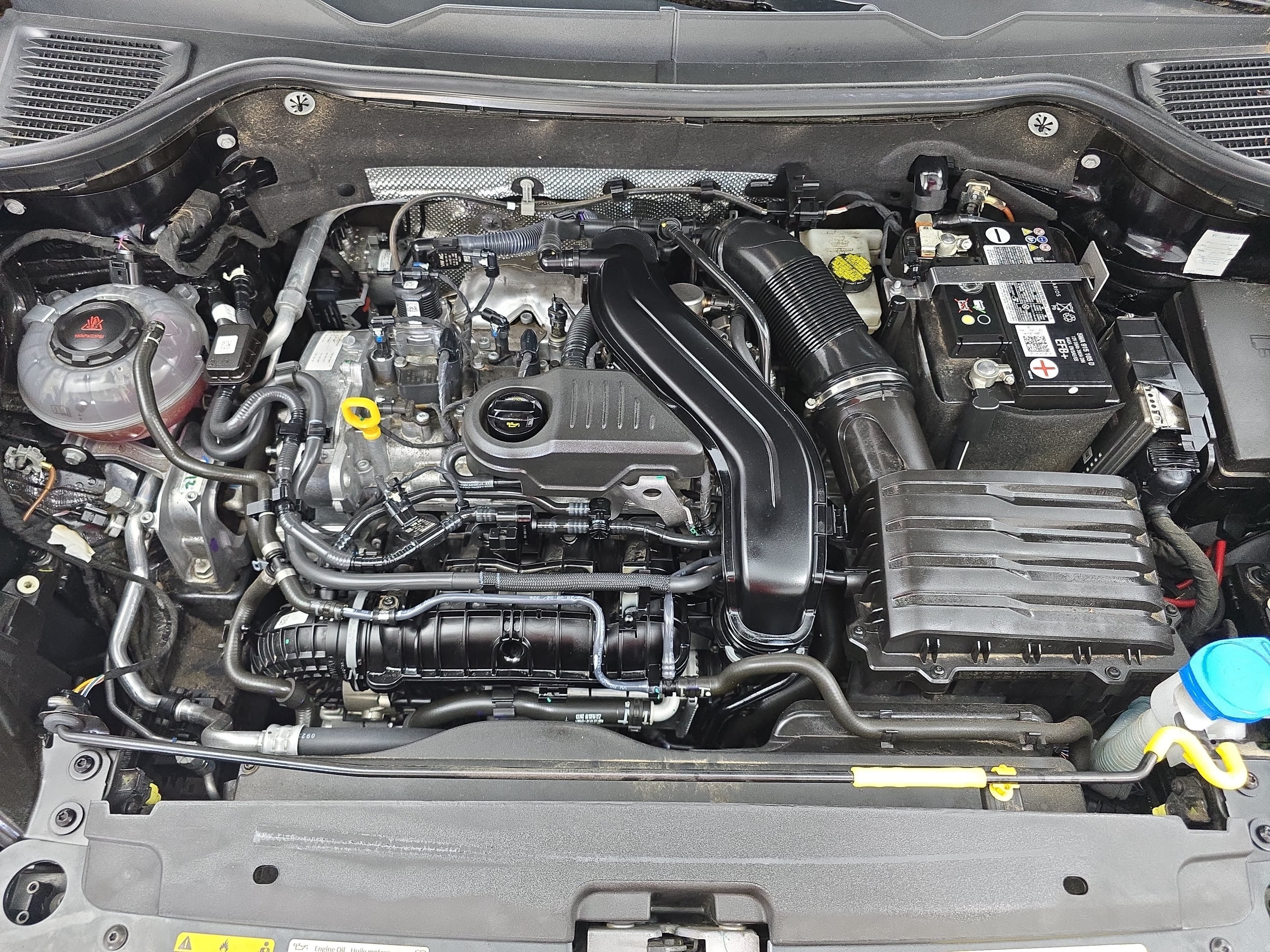 Certified 2023 Volkswagen Taos SE FWD image 30