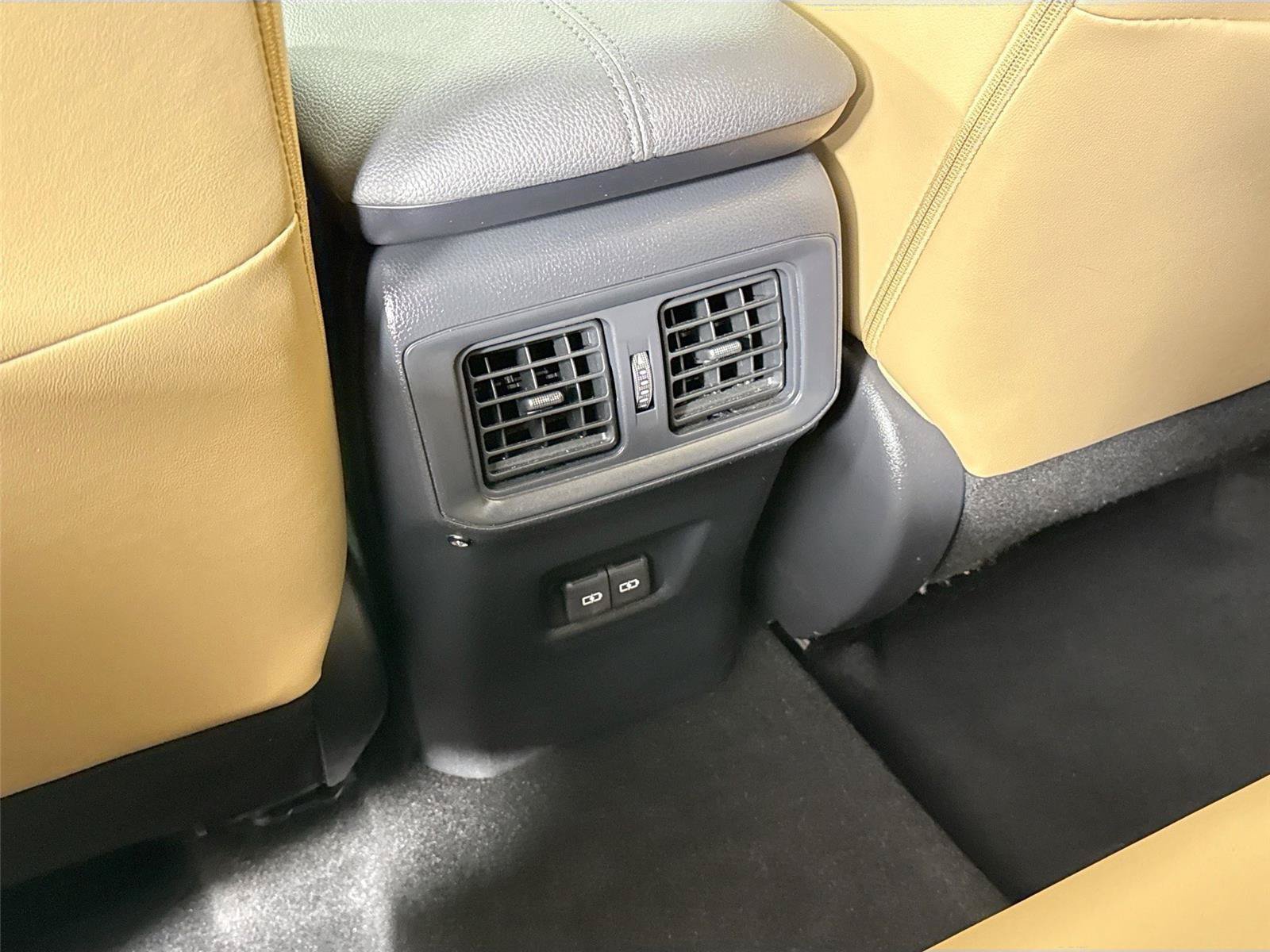 Used 2025 Toyota RAV4 XLE Premium AWD/4WD image 34