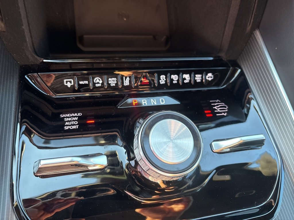 New 2025 Jeep Grand Wagoneer L Series II Obsidian w/ Quick Order Packagew 28T image 14