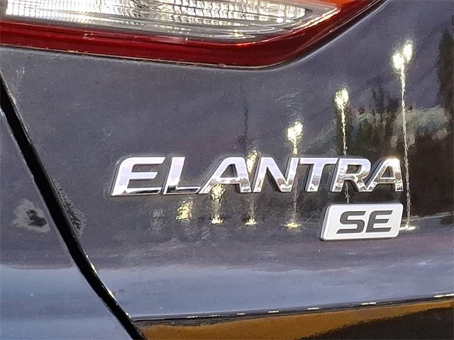 Used 2017 Hyundai Elantra SE w/ Cargo Package image 29