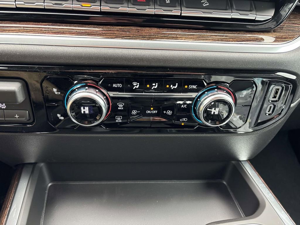 New 2026 GMC Sierra 1500 Elevation w/ Preferred Package AWD/4WD image 14