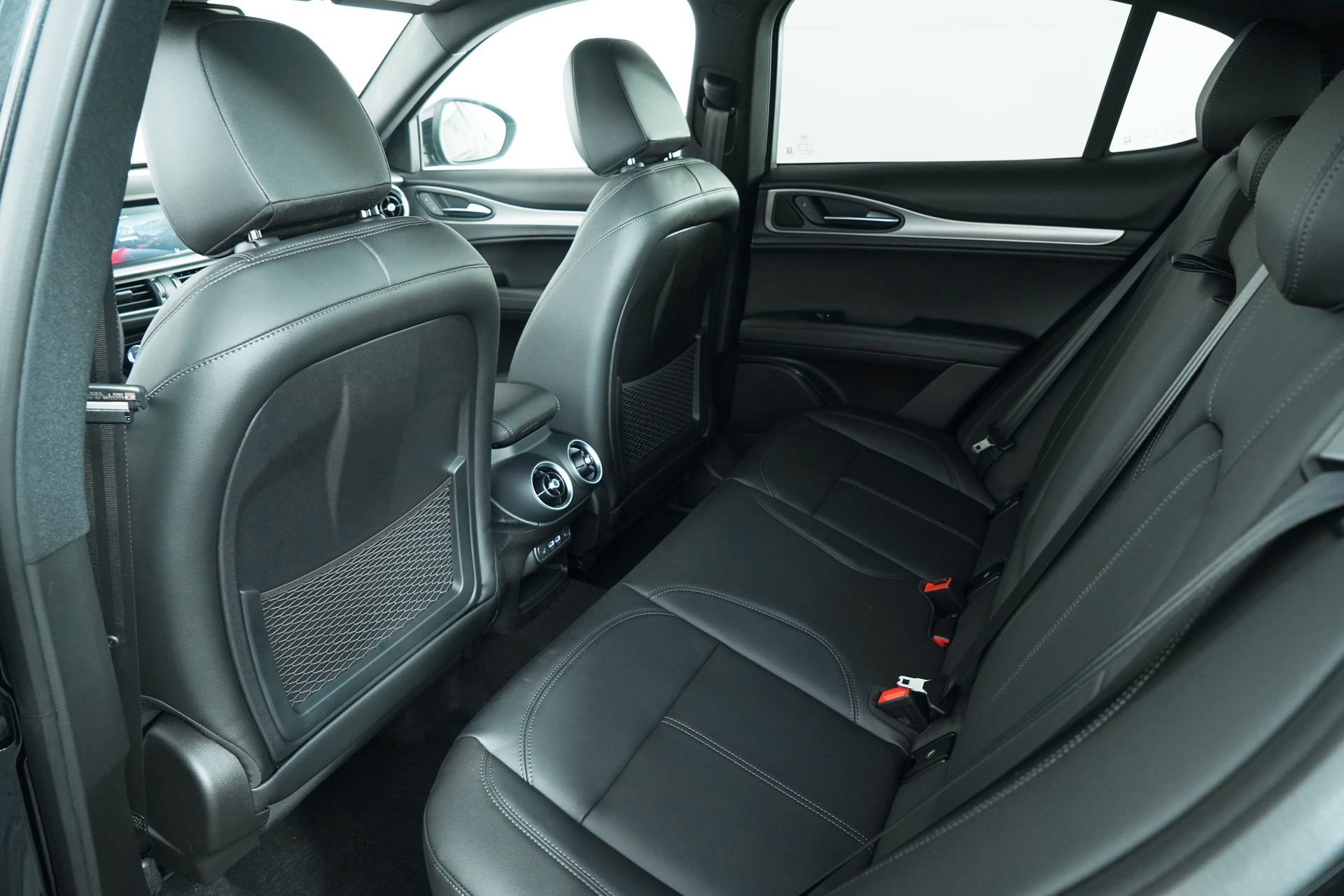 New 2025 Alfa Romeo Stelvio Sprint image 20