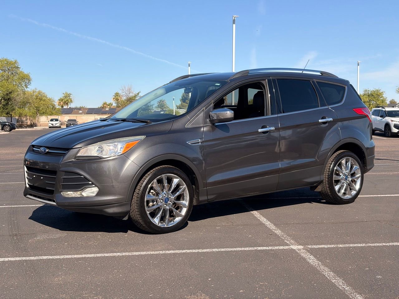 Used 2015 Ford Escape SE w/ SE Chrome Package AWD/4WD image 2