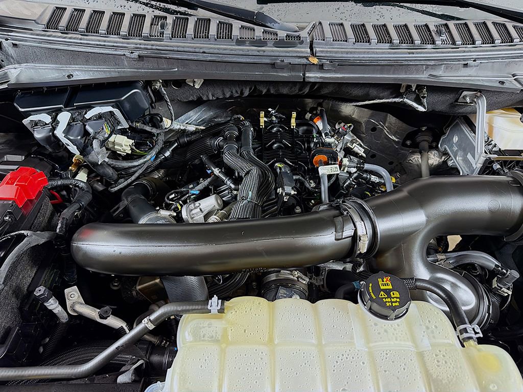 Used 2024 Ford Expedition XLT image 18