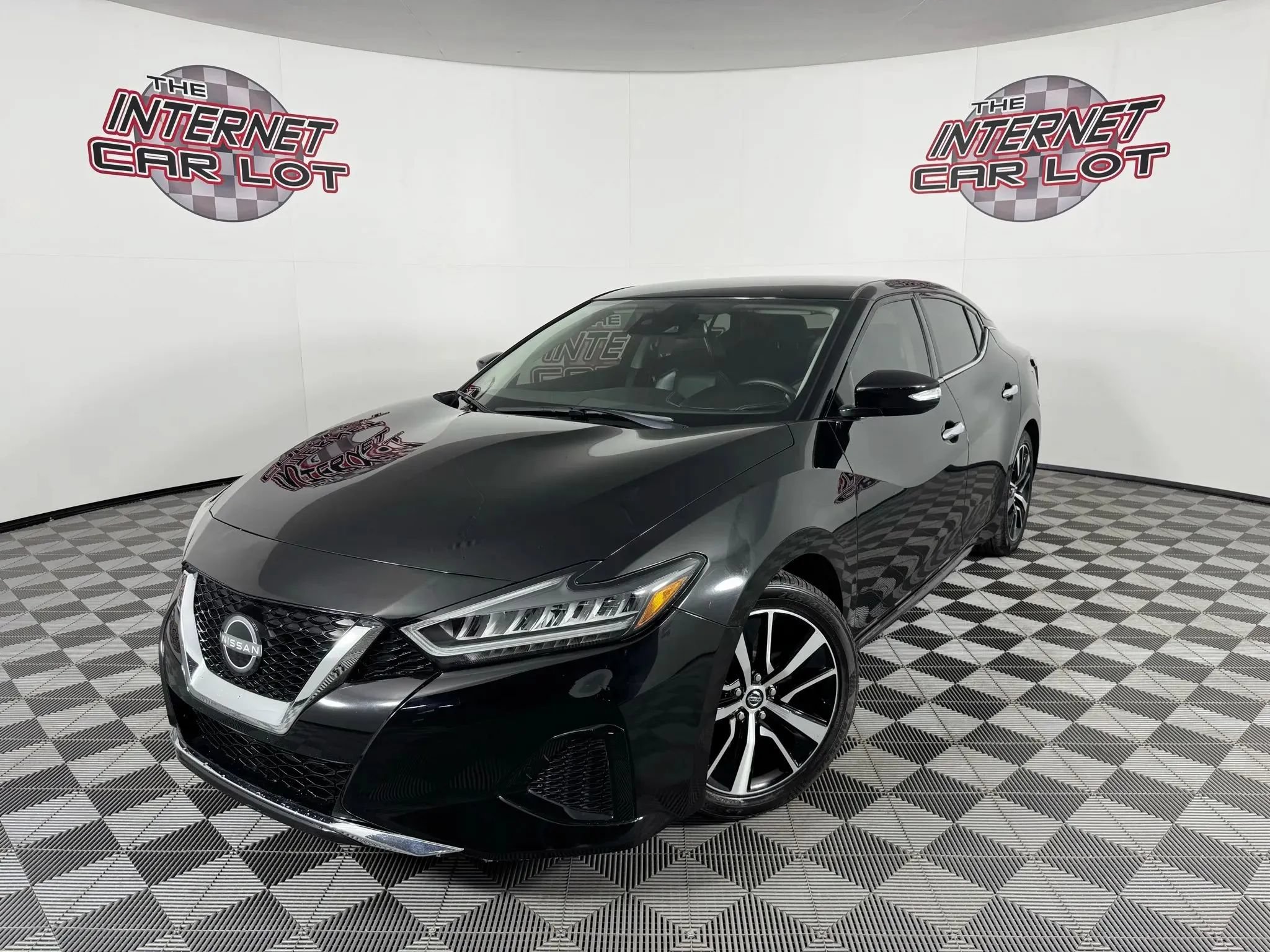 Used 2023 Nissan Maxima SV w/ Floor Mat Group FWD video 1