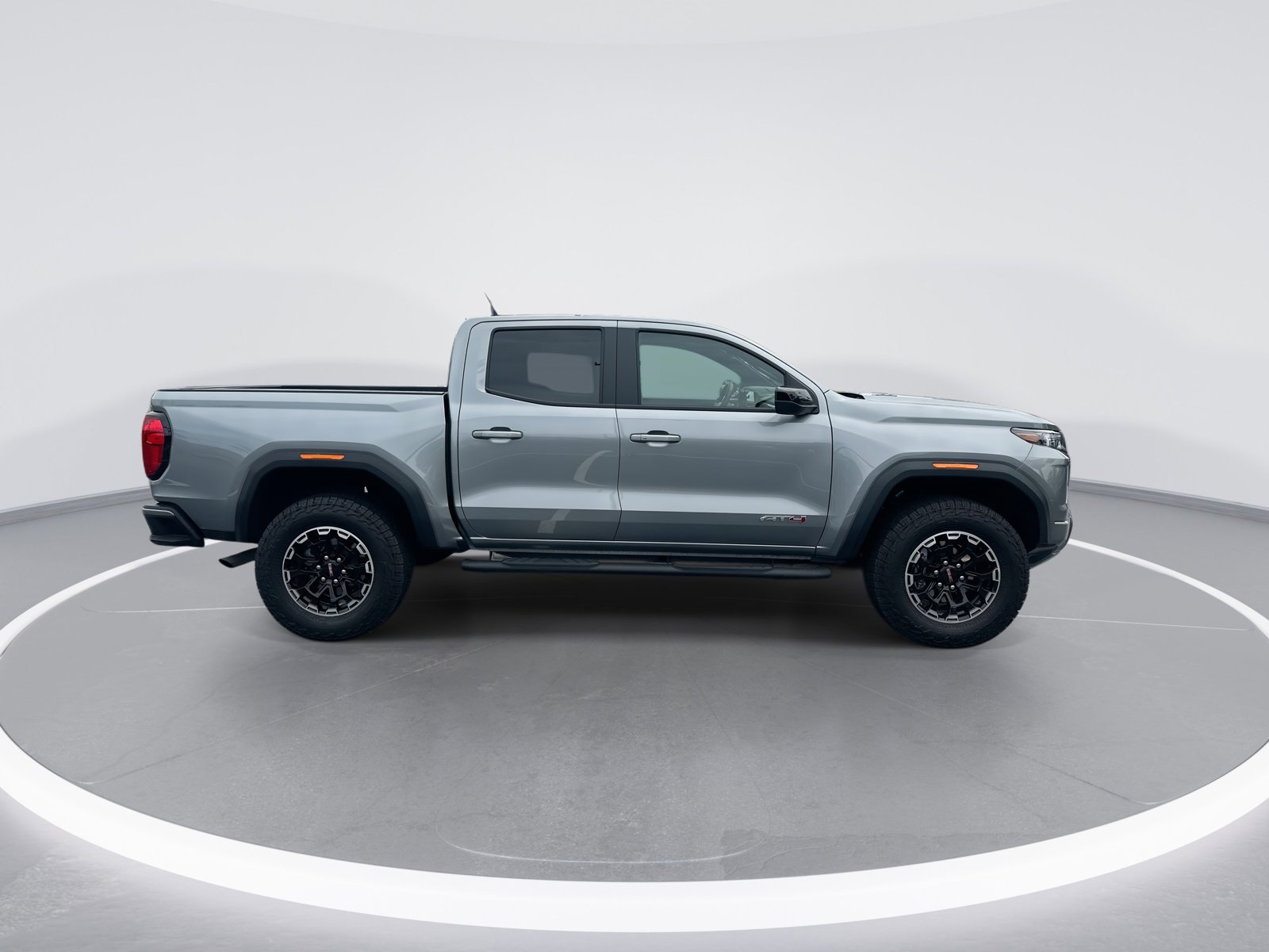 Used 2026 GMC Canyon AT4 w/ Technology Plus Package AWD/4WD image 10