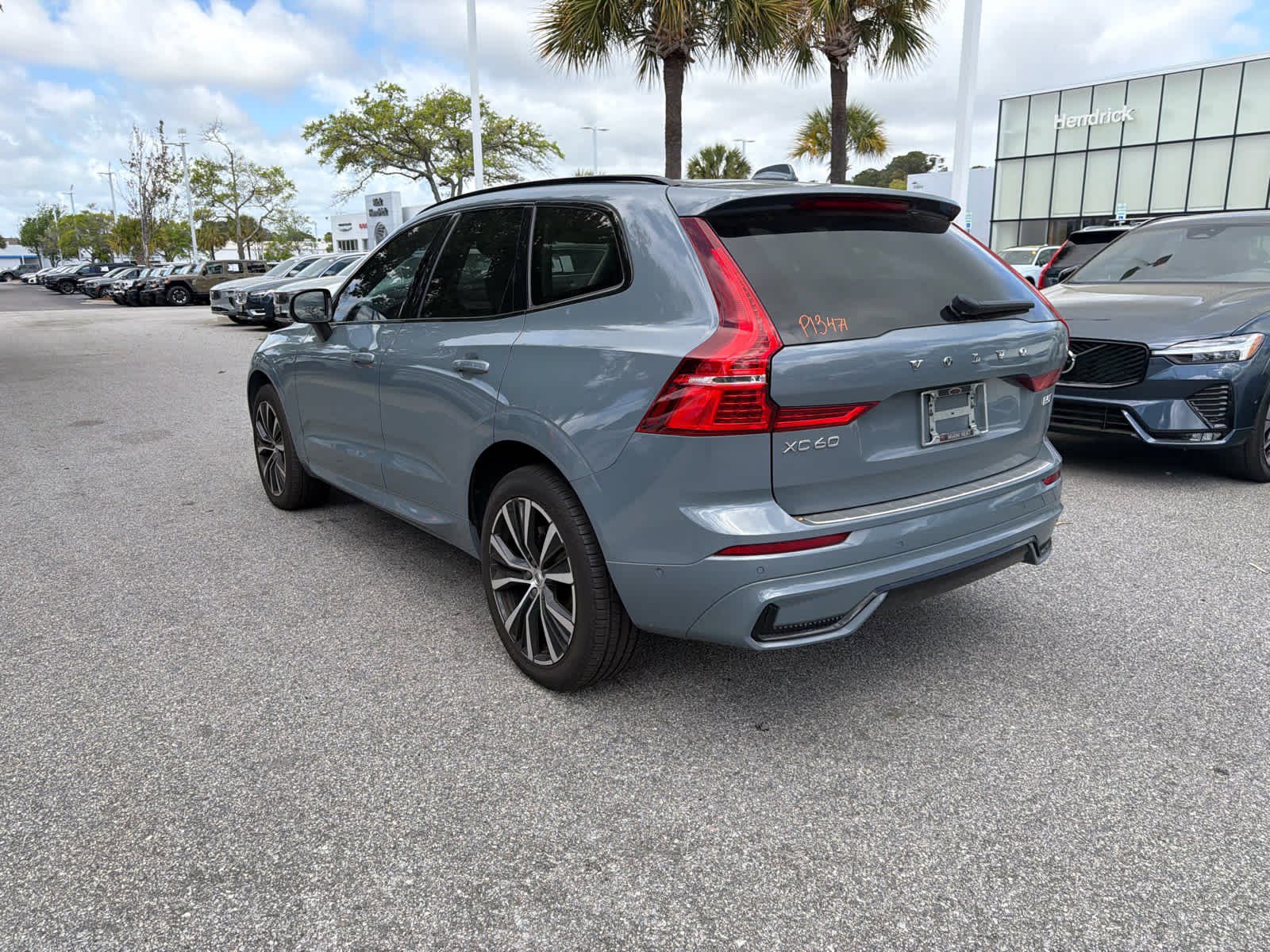Used 2024 Volvo XC60 B5 Plus w/ Protection Package Premier image 13