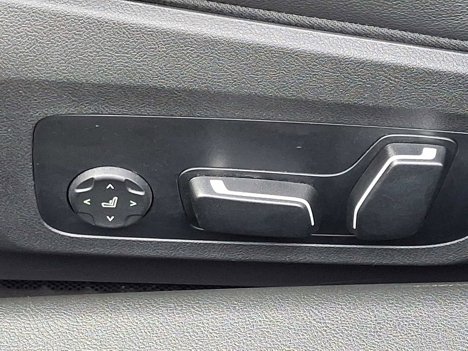 Used 2024 BMW M240i xDrive Coupe w/ Premium Package image 27