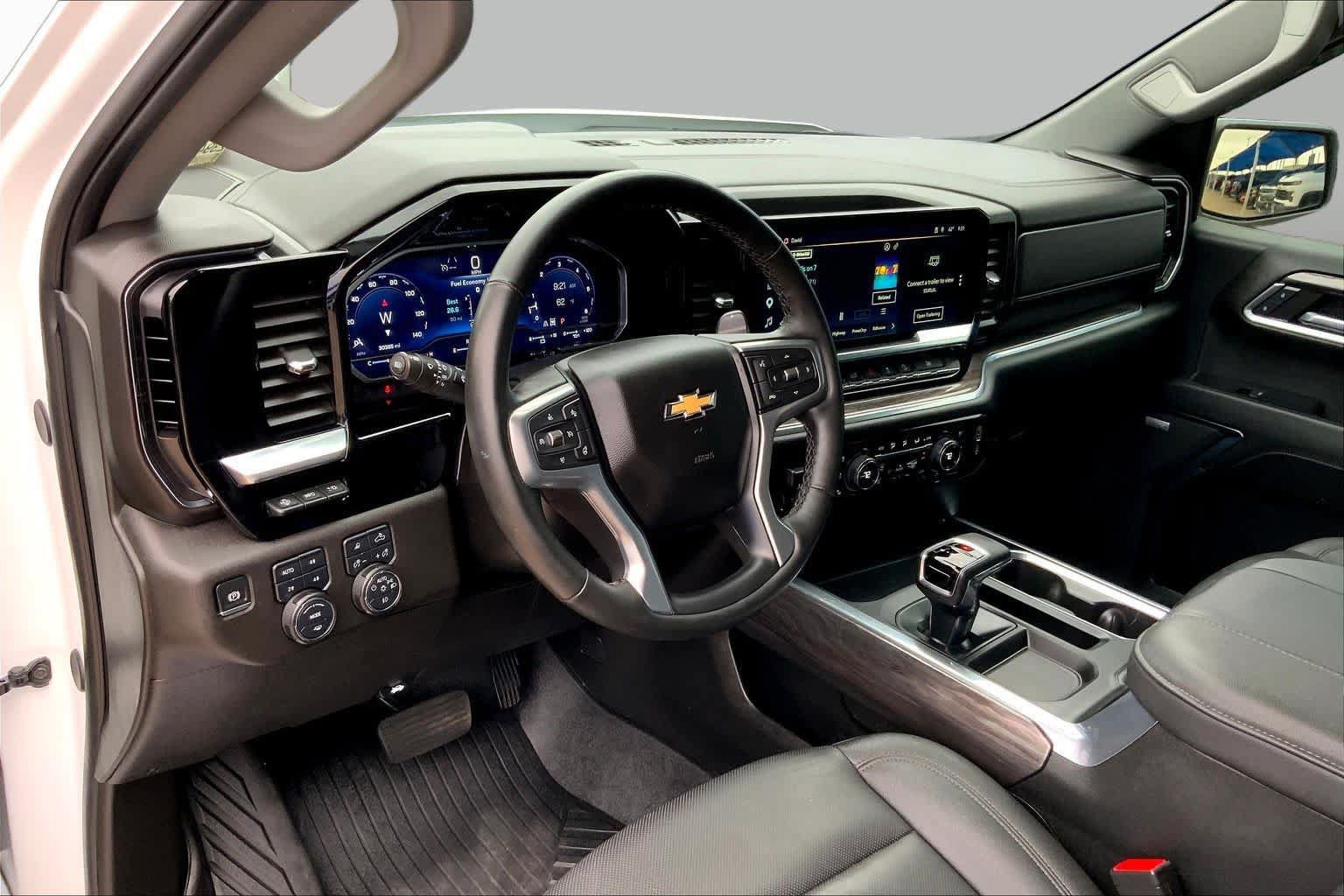 Used 2024 Chevrolet Silverado 1500 LTZ w/ Technology Package AWD/4WD image 18