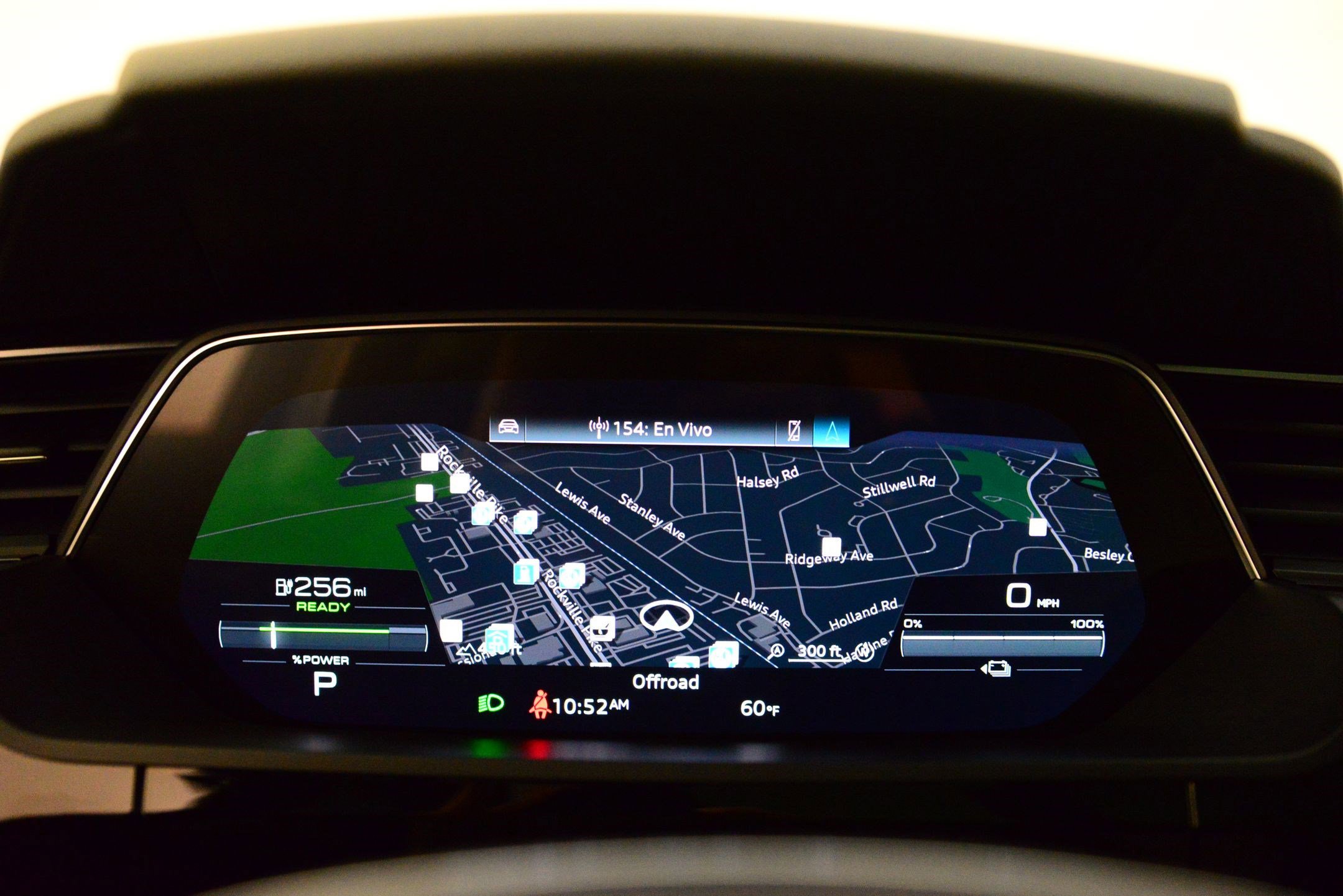 Certified 2024 Audi Q8 e-tron Premium image 13