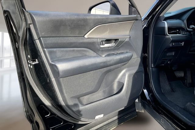 Used 2024 Toyota Grand Highlander XLE image 17