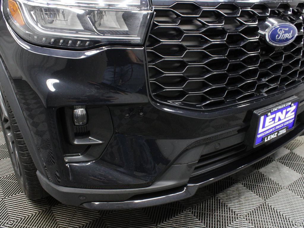Used 2025 Ford Explorer ST-Line w/ ST-Line Street Pack AWD/4WD image 56