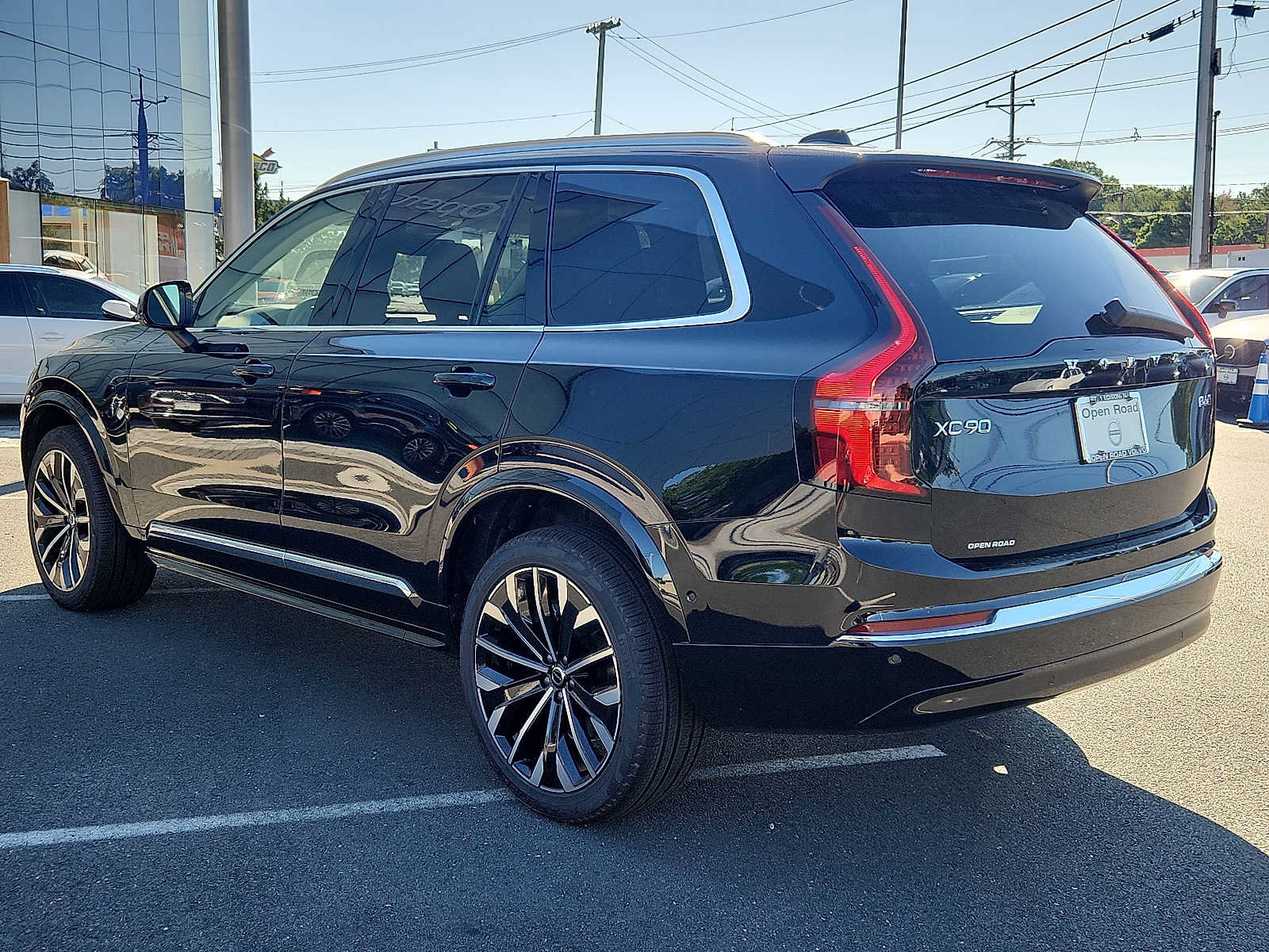 Used 2026 Volvo XC90 B6 Ultra w/ Protection Package AWD/4WD image 4