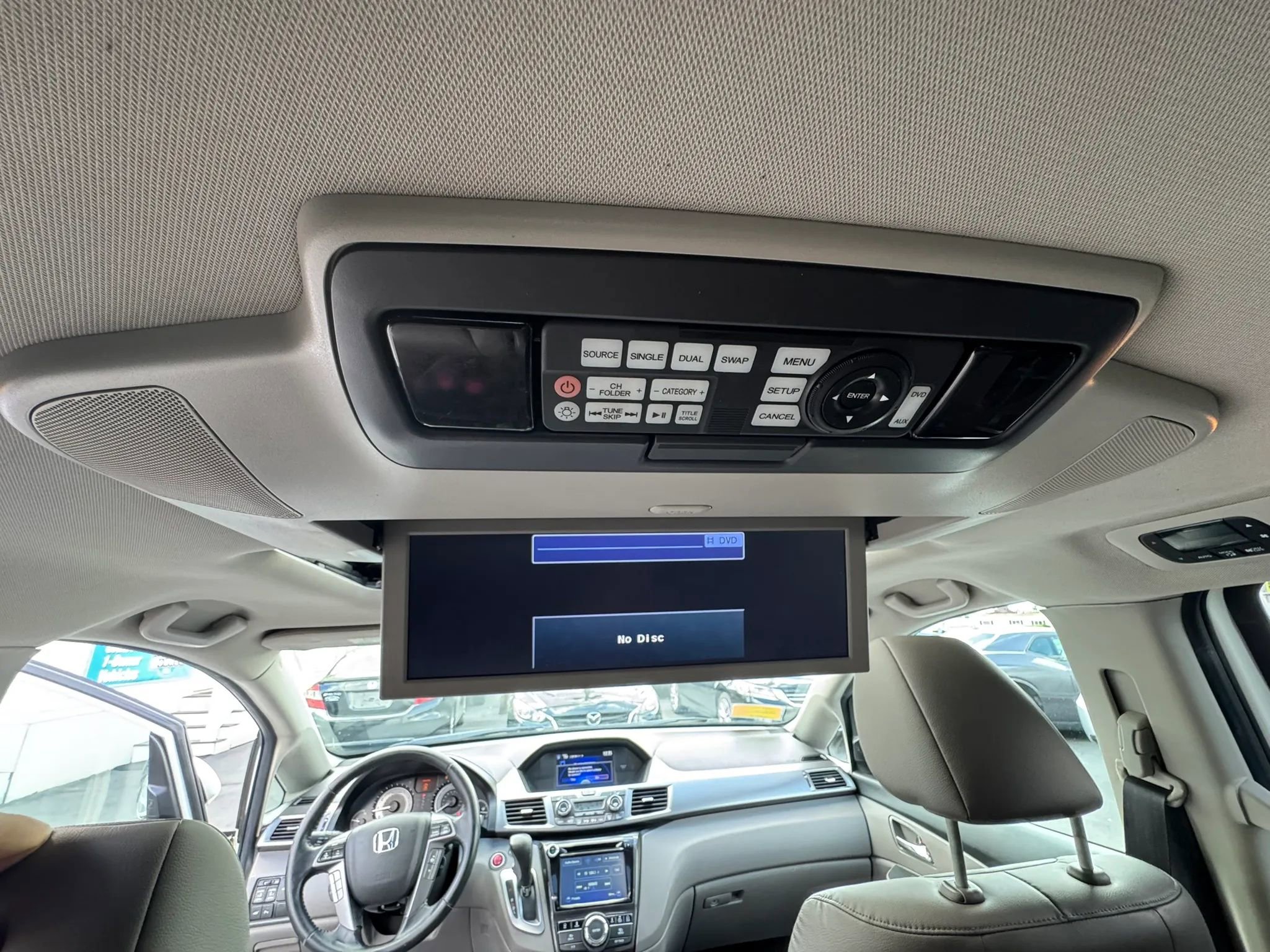 Used 2014 Honda Odyssey Touring Elite image 12
