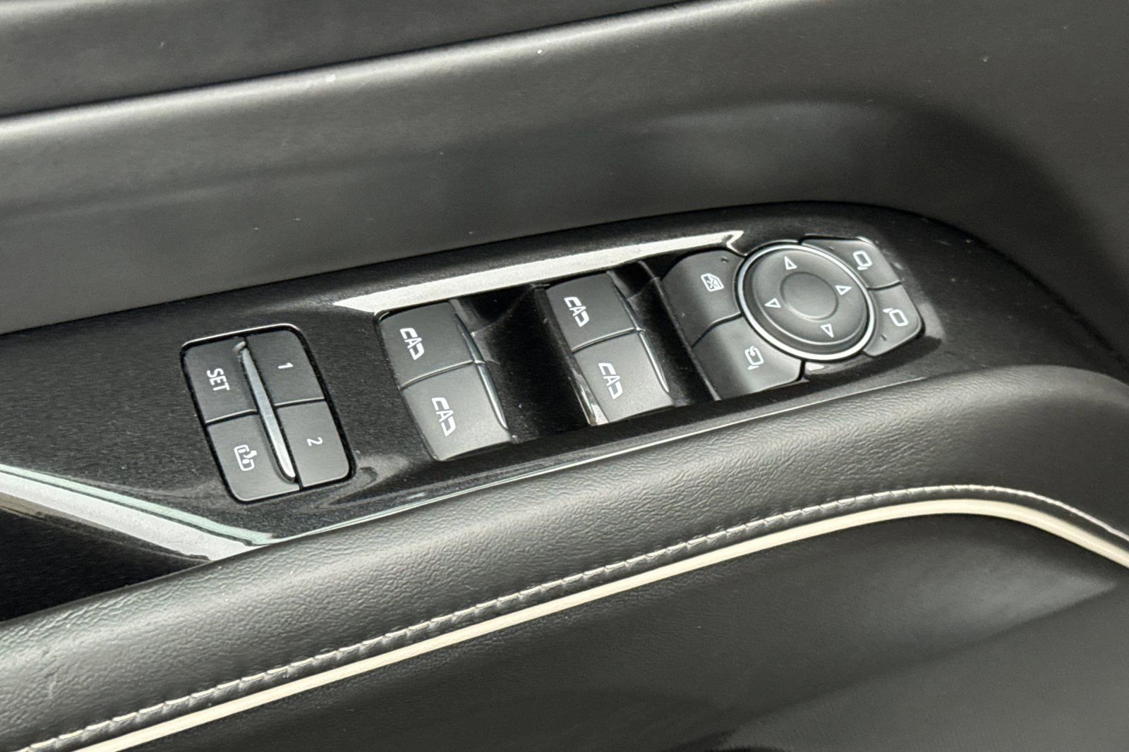 Certified 2021 Cadillac Escalade Sport Platinum w/ Heavy-Duty Trailer Package image 12