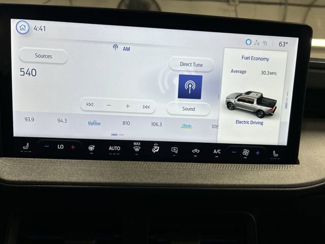 Used 2025 Ford Maverick XLT w/ Equipment Group 301A AWD/4WD image 14