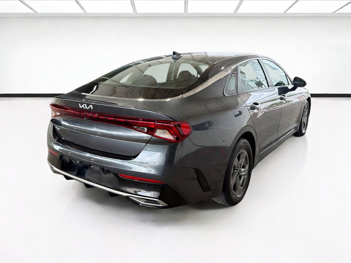 Used 2022 Kia K5 LXS FWD image 4