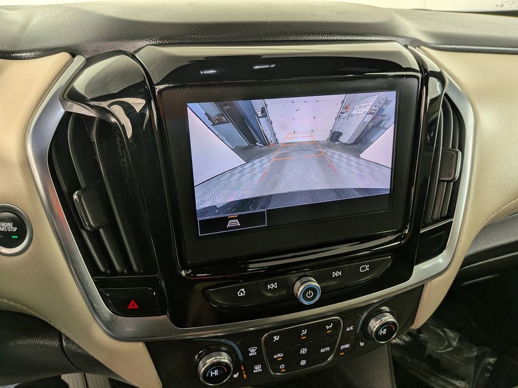 Used 2022 Chevrolet Traverse LT image 26