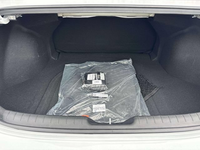 Certified 2025 Hyundai Elantra Sport FWD image 14