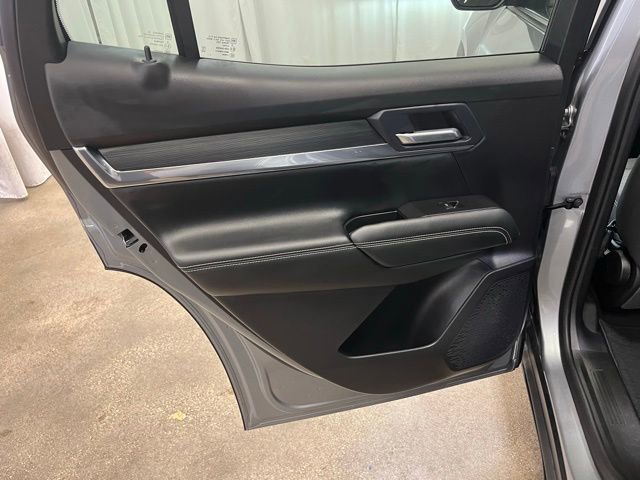 Used 2025 GMC Terrain Elevation image 27