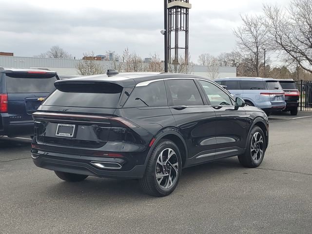 Certified 2024 Lincoln Nautilus Premier AWD/4WD image 4