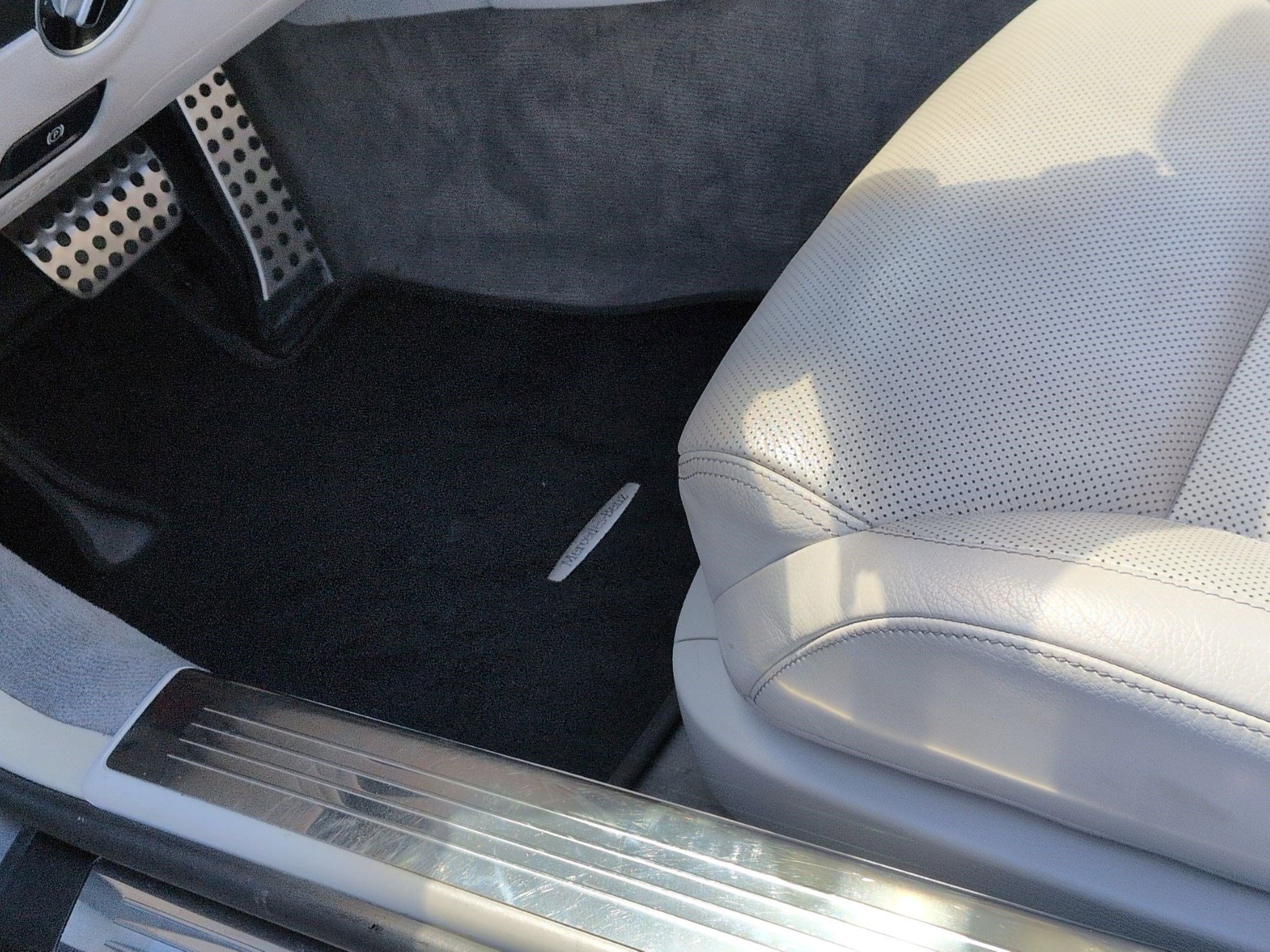Used 2015 Mercedes-Benz SL 400 image 17