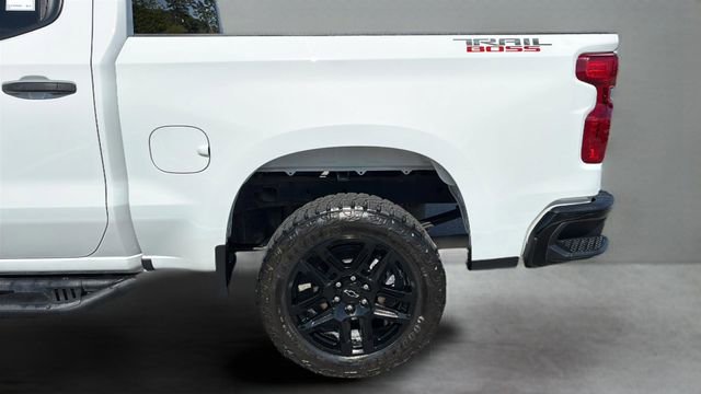 Used 2024 Chevrolet Silverado 1500 Custom Trail Boss w/ LPO, Dark Essentials Package image 39