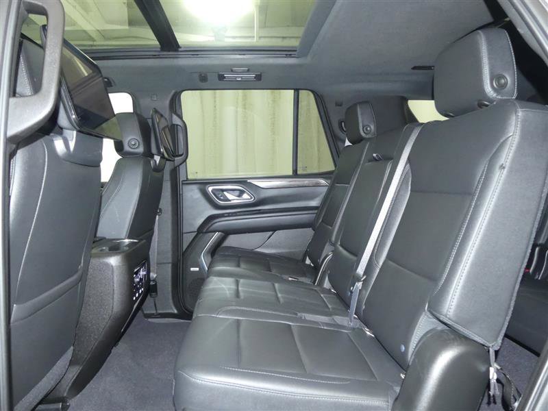 Used 2021 Chevrolet Tahoe LT w/ LT Signature Package image 26