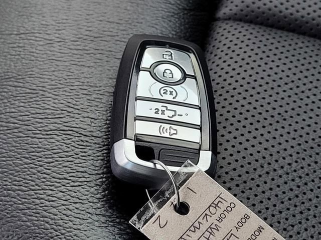 Used 2020 Ford F350 Lariat w/ Lariat Ultimate Package image 31