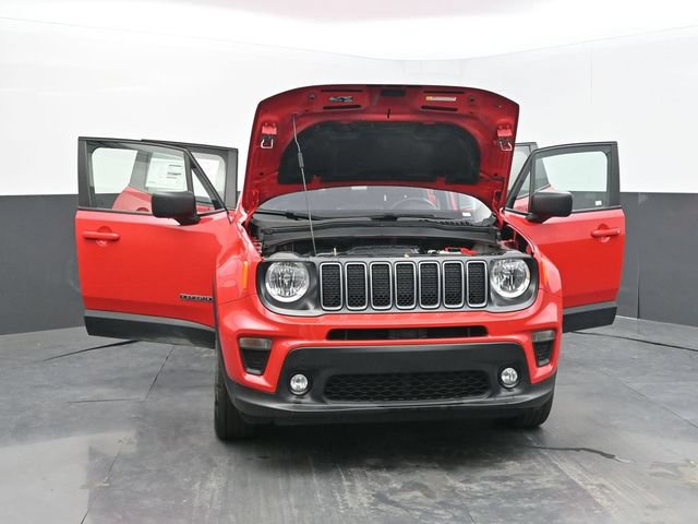 Used 2023 Jeep Renegade Latitude w/ Premium Group AWD/4WD image 62