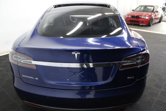 Used 2015 Tesla Model S 70D AWD/4WD image 10