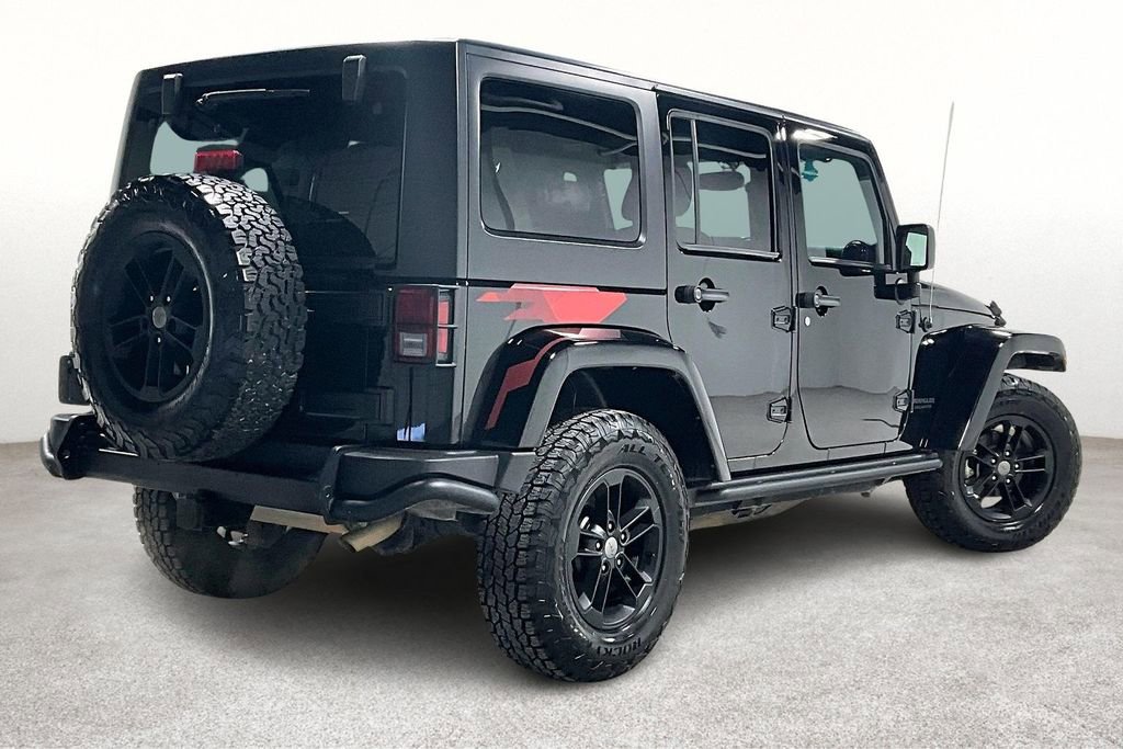 Used 2017 Jeep Wrangler Unlimited Sahara image 2