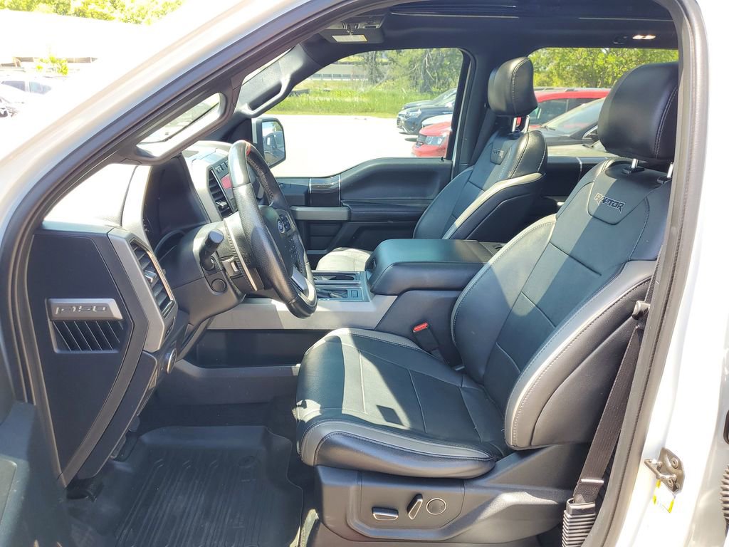 Used 2017 Ford F150 Raptor w/ Equipment Group 802A Luxury AWD/4WD image 8