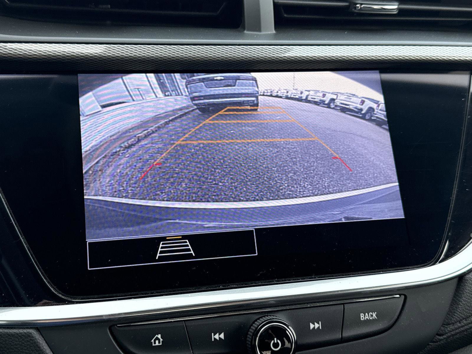 Used 2023 Buick Encore GX Preferred w/ Cold Weather Comfort Package image 18